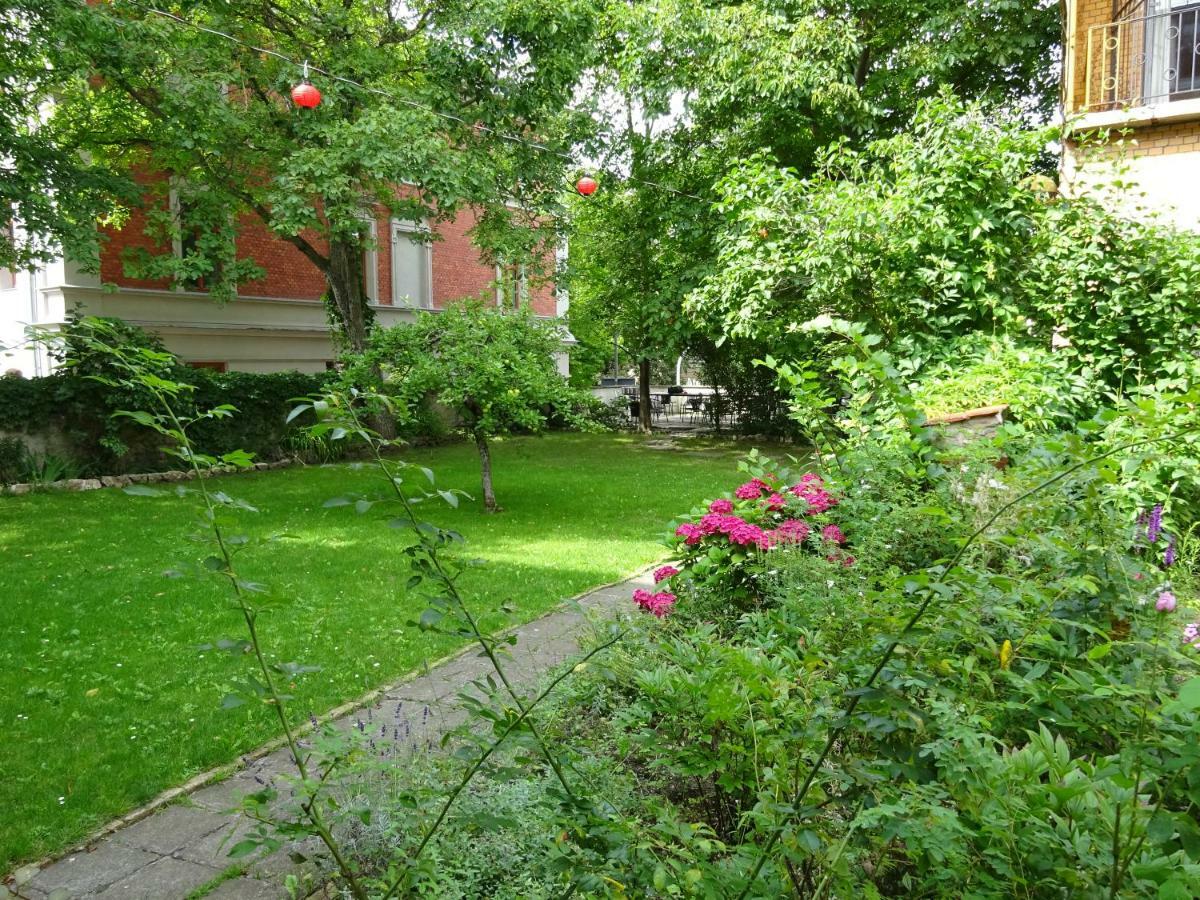 Hummel Hostel - Historische Stadtvilla Mit Garten Weimar  Exterior foto